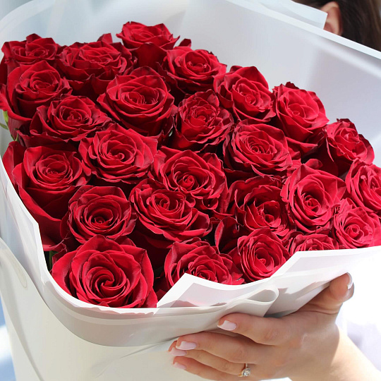 Букет из 25 роз Эксплорер 80 см