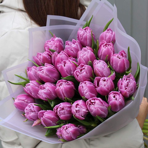 Букет пионовидных тюльпанов: Тюльпан пионовидный 29 шт в нежном оформлении