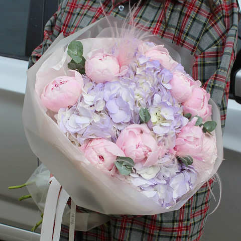 Нежный букет с гортензией - изображение 2