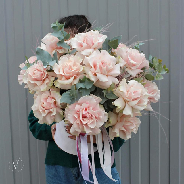 Шляпная коробка "Ее Нежность" - изображение 2