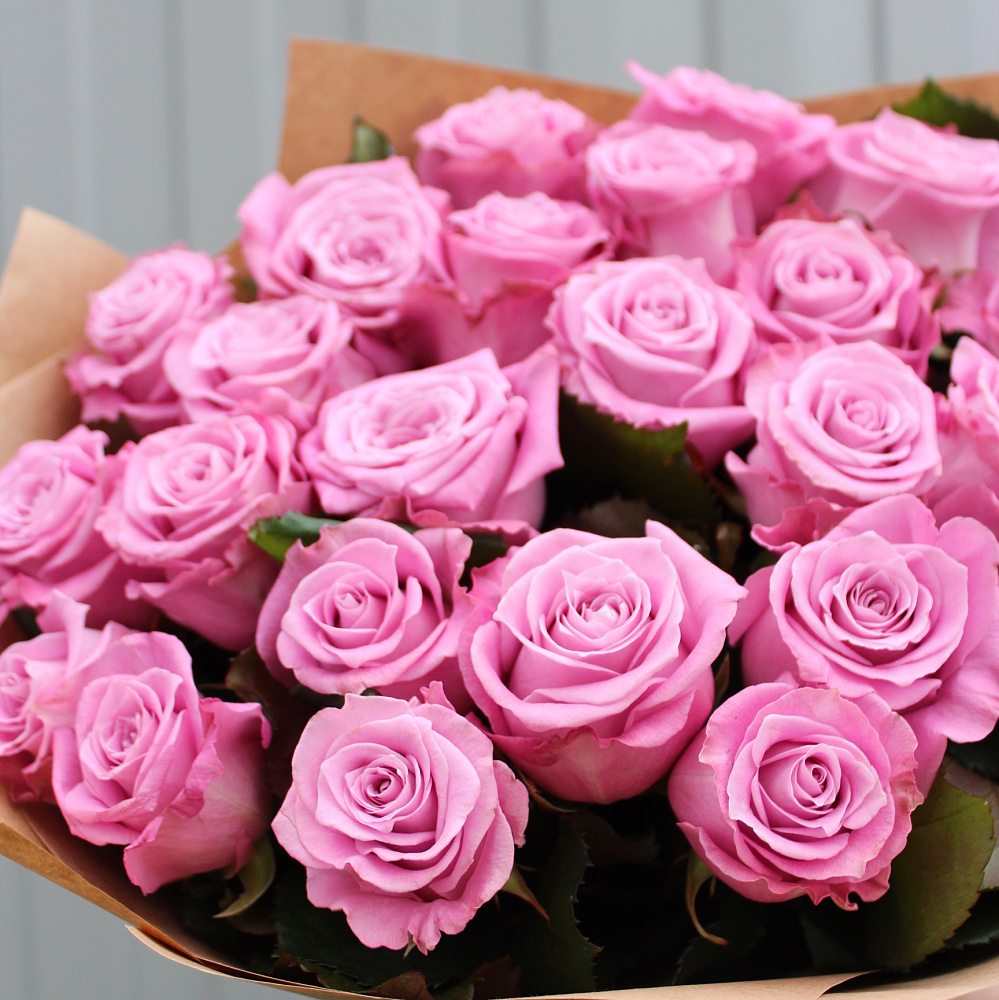 Букет из 25 сиреневых роз 50 см