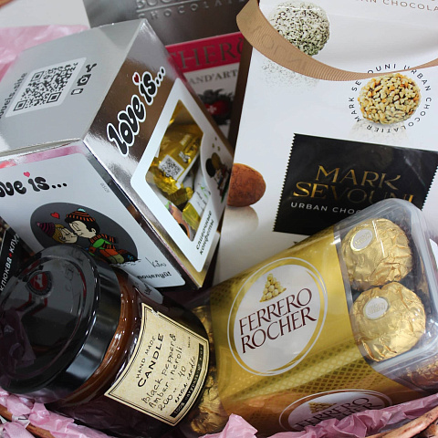 Подарочные корзины: Сладкая корзинка