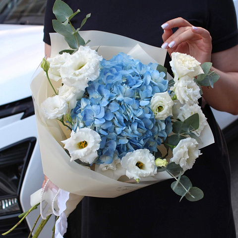 Букет микс из гортензии и эустомы - изображение 2