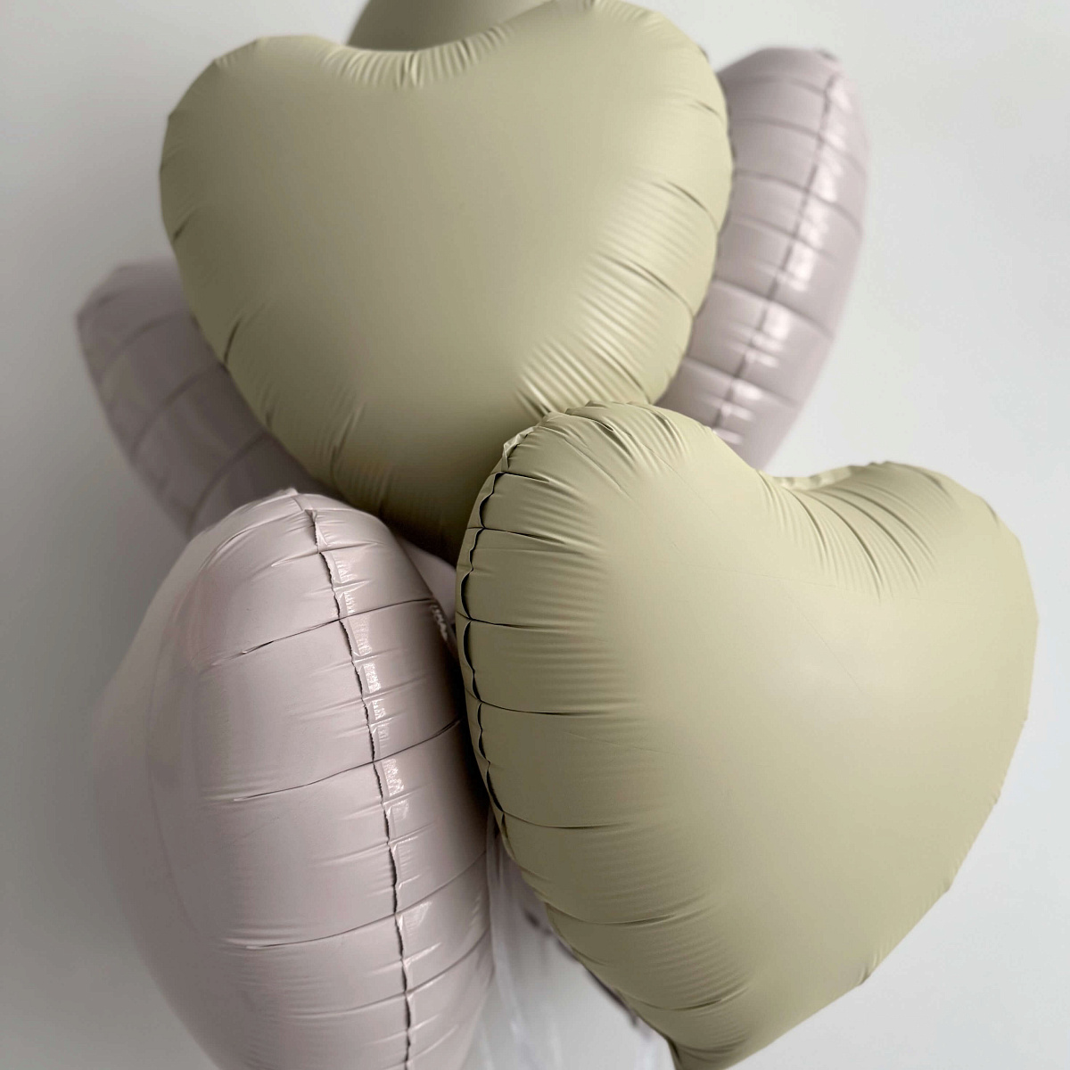 Фонтан стильных шаров