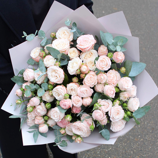 Букет из розы Бомбастик "Нежный оттенок" - изображение 2