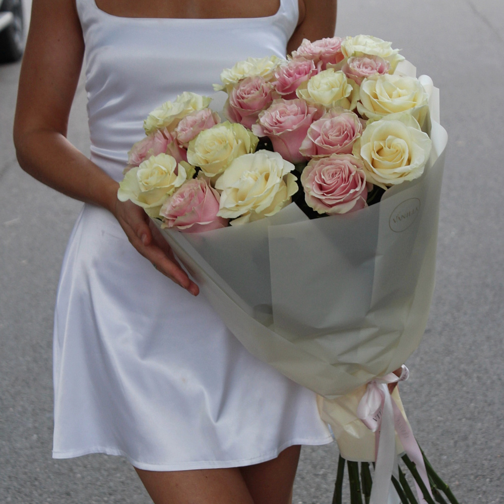 Букет микс роз Мондиаль 80 см