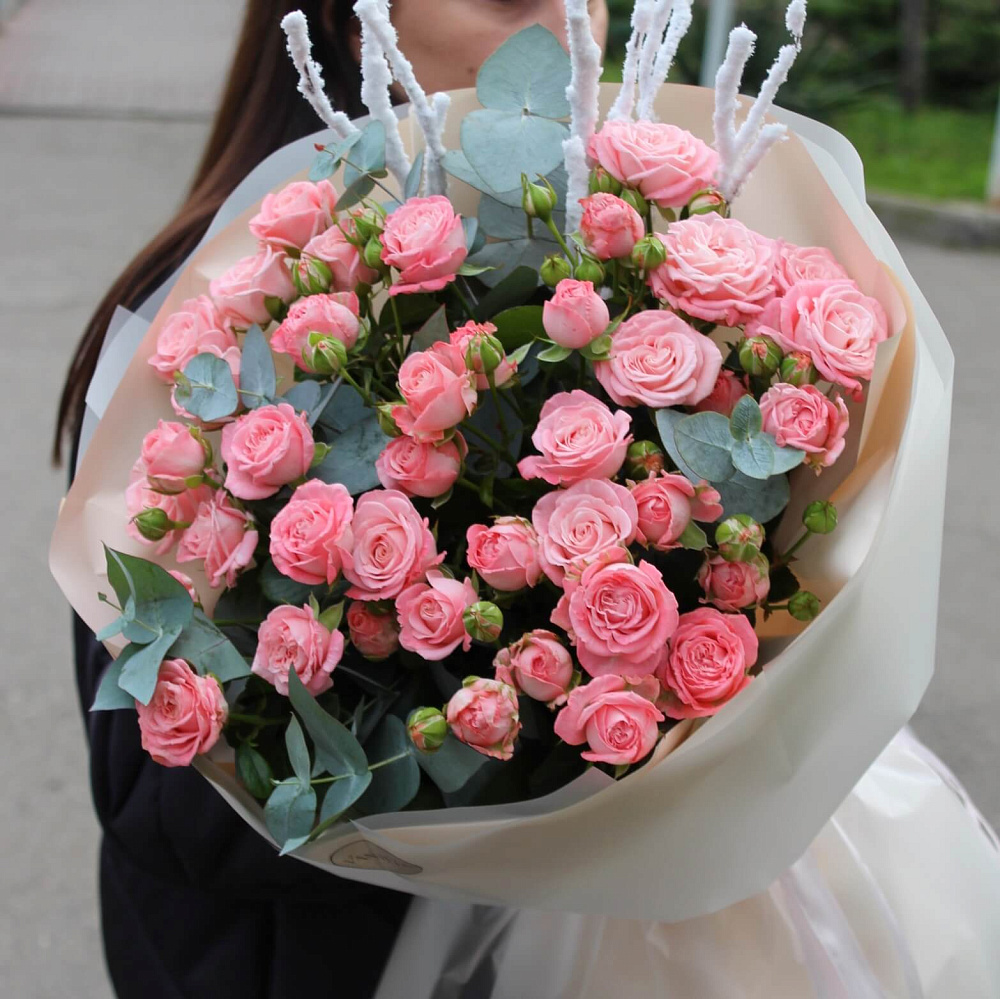 Зимний букет со снежными веточками