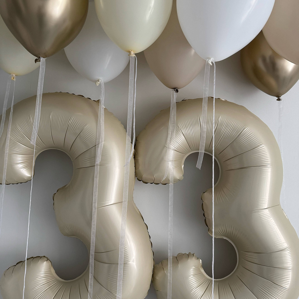 Композиция из шаров с цифрами