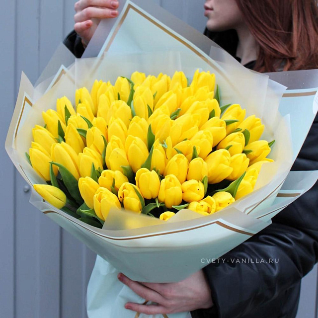 Желтые тюльпаны 65 шт - изображение 2