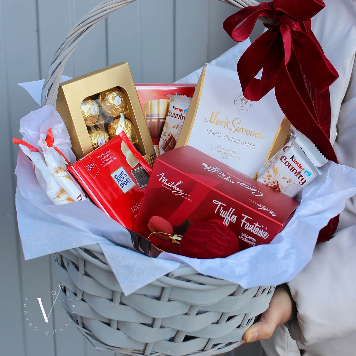 Сладкая корзина Red New Year