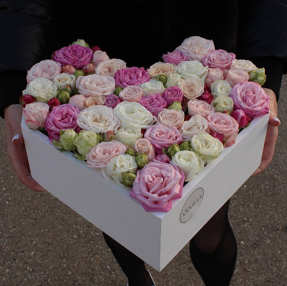 Композиция из цветов "Lovestory"