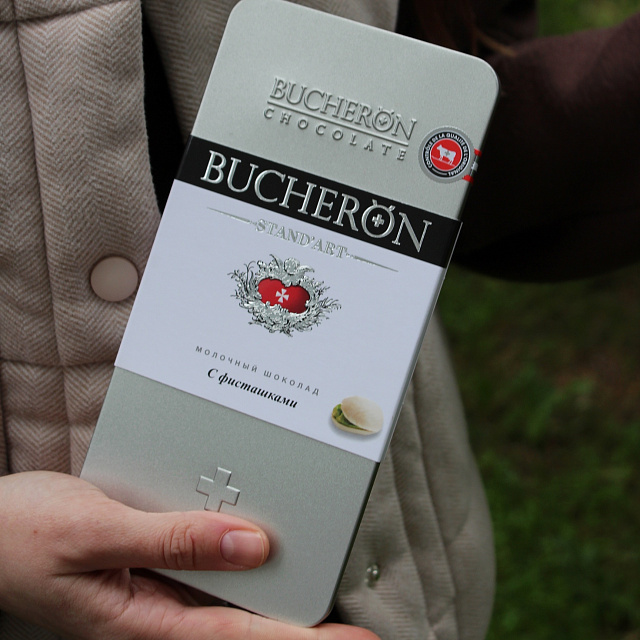 Шоколад Bucheron с фисташкой