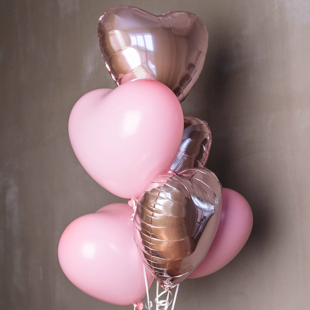 Композиция из шаров сердечек "Love Is"