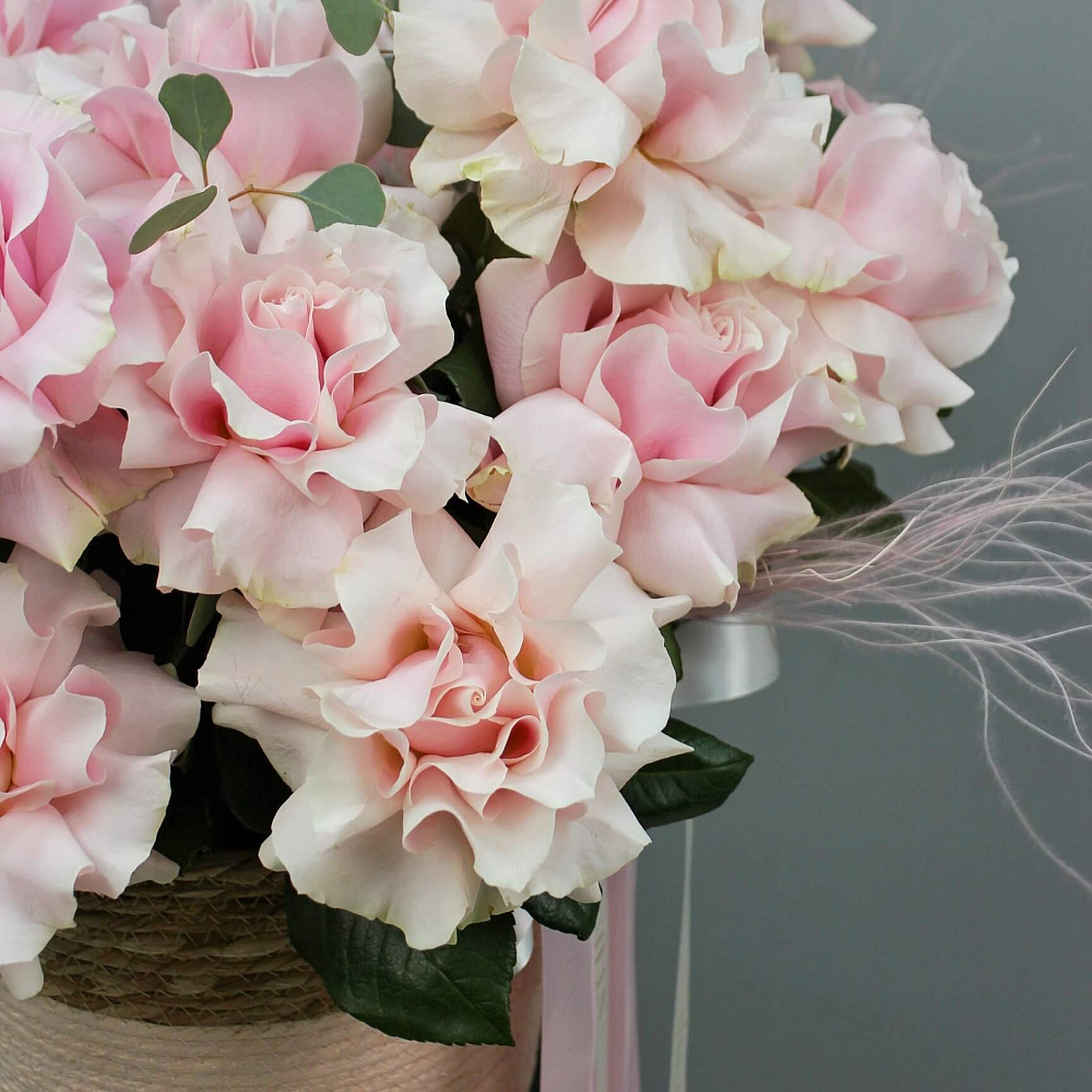 Корзина из 23 роз Pink Mondial