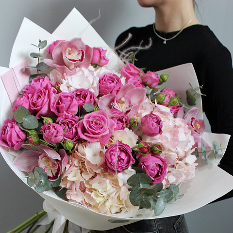 Миксбукеты  цветов с доставкой: Cборный букет "Amore"