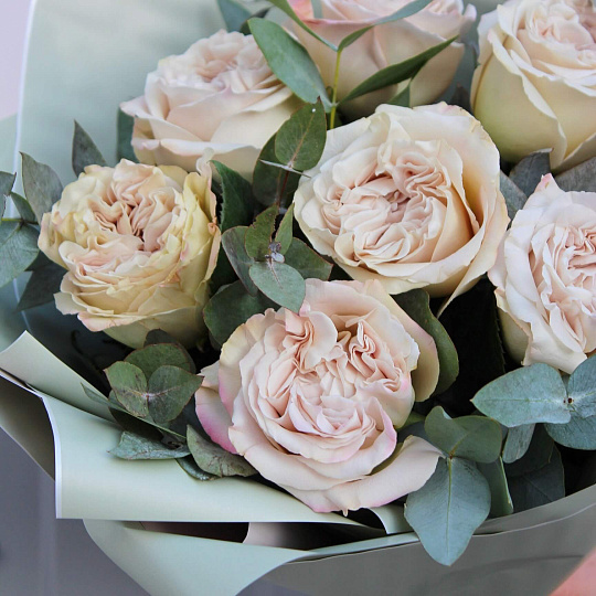 Букет с розой "Вестминстерское аббатство"