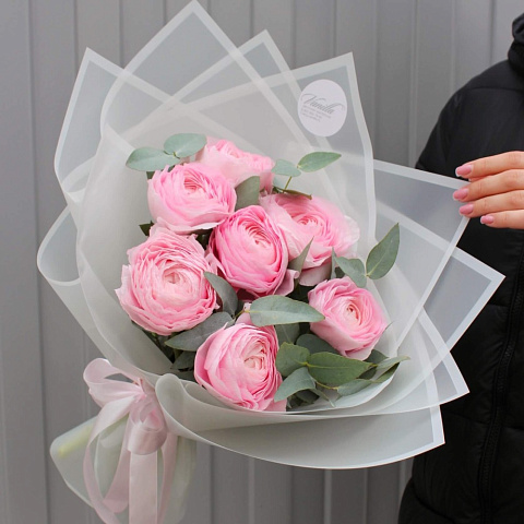 Букет из 7 ранункулюсов и эвкалипта - изображение 2