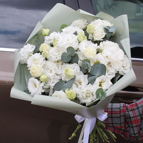Букет из белой эустомы - изображение 2