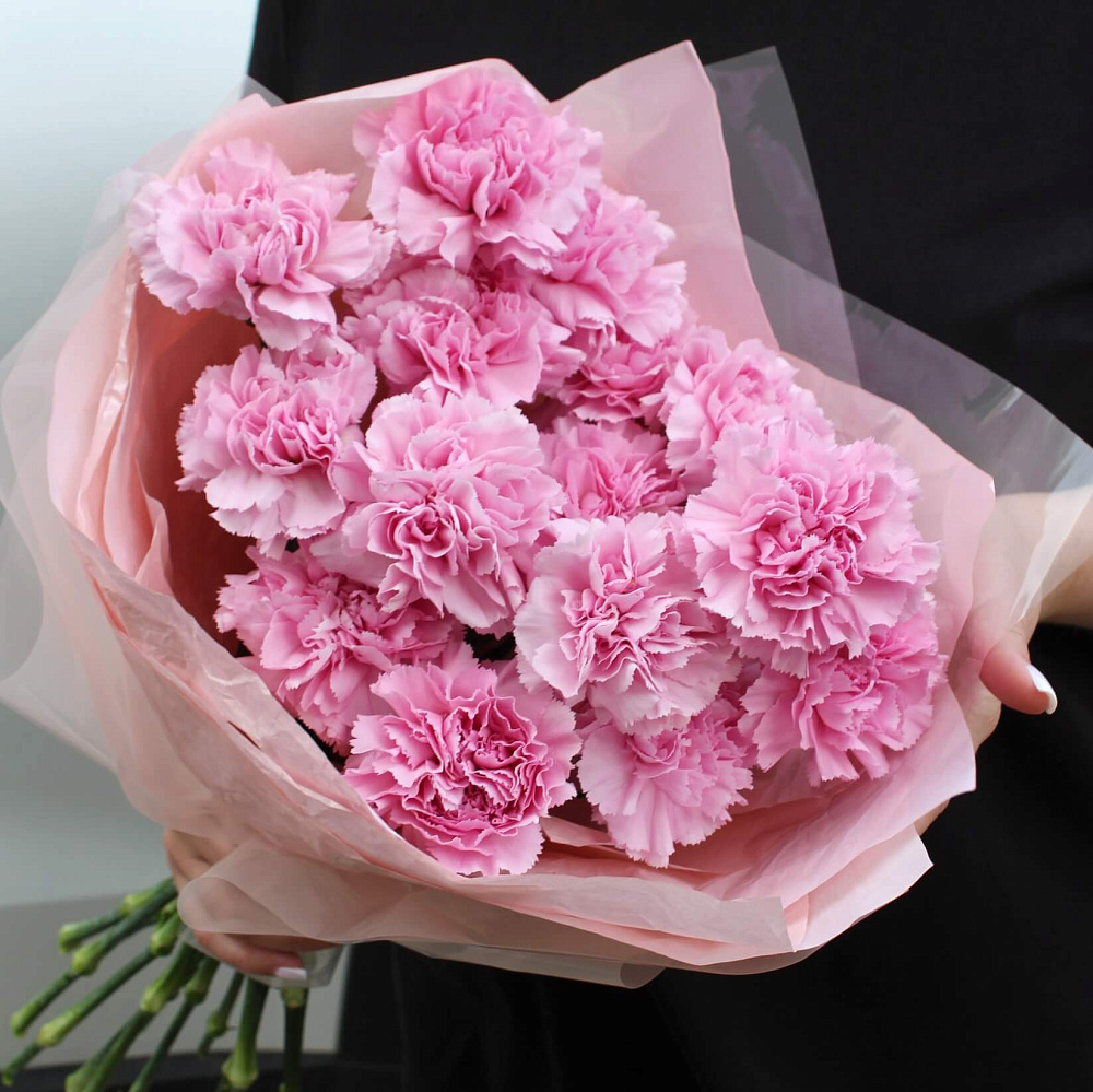 Букет из 15 диантусов в оформлении