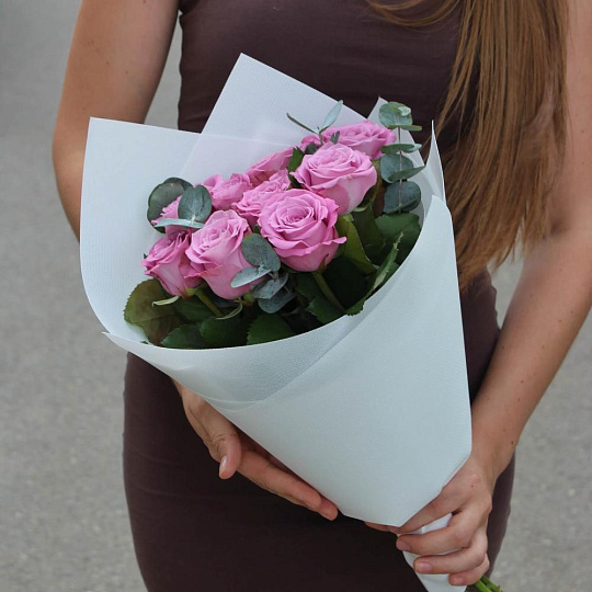 Букет из 9 роз Маритим с эвкалиптом 50 см - изображение 2