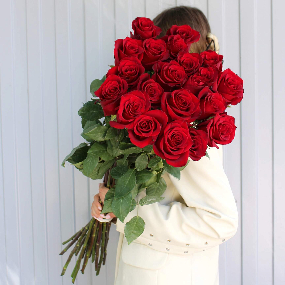 Букет из 21 розы Explorer 90 см