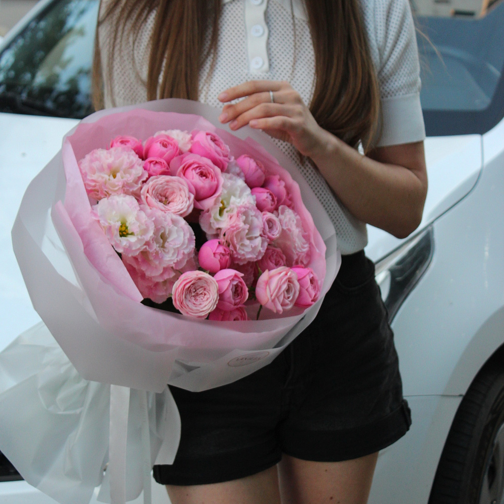 Розовый сборный букет