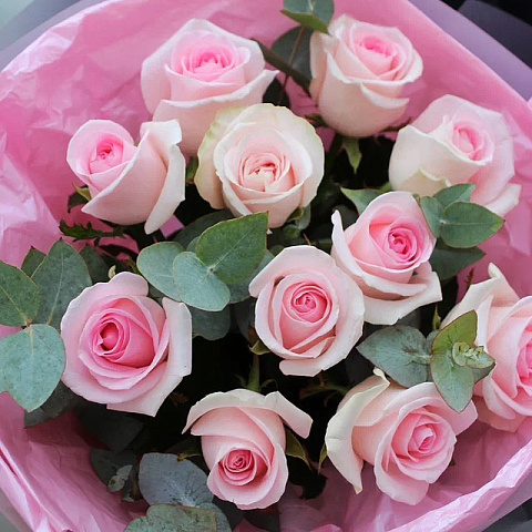 Букеты для ребенка: Букет из 11 роз Свит Ревиваль 60 см