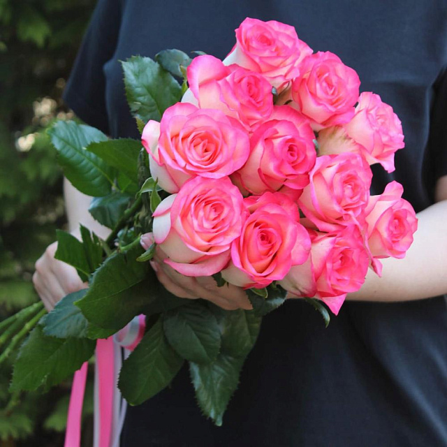 Букет из 11 роз Джумилия 60 см - изображение 2