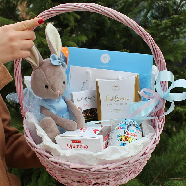 Подарочная корзина «Любимые сладости» - изображение 2