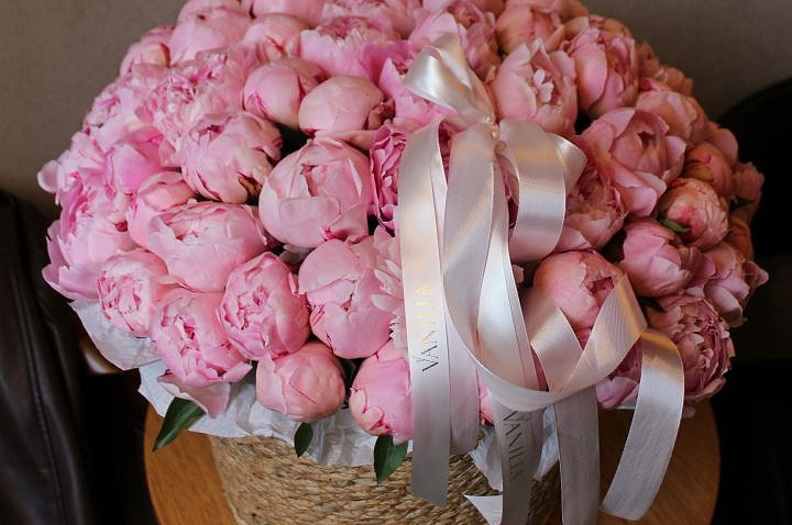 Как выбрать букет пионов? Уход за букетом пионов дома