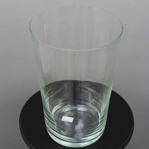 Ваза из прозрачного стекла - изображение 2
