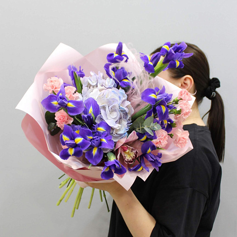 Сборный букет с ирисами - изображение 2