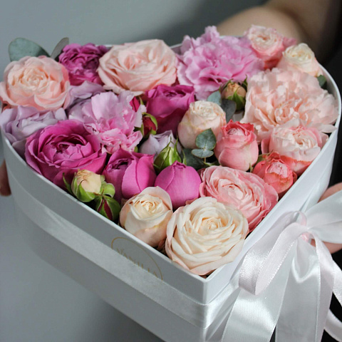 Цветы в коробке «Весна»