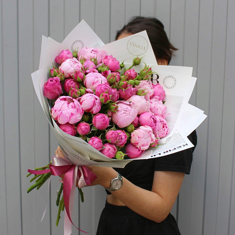 Авторский микс с пионами и розой - изображение 2