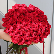 51 роза Red Naomi