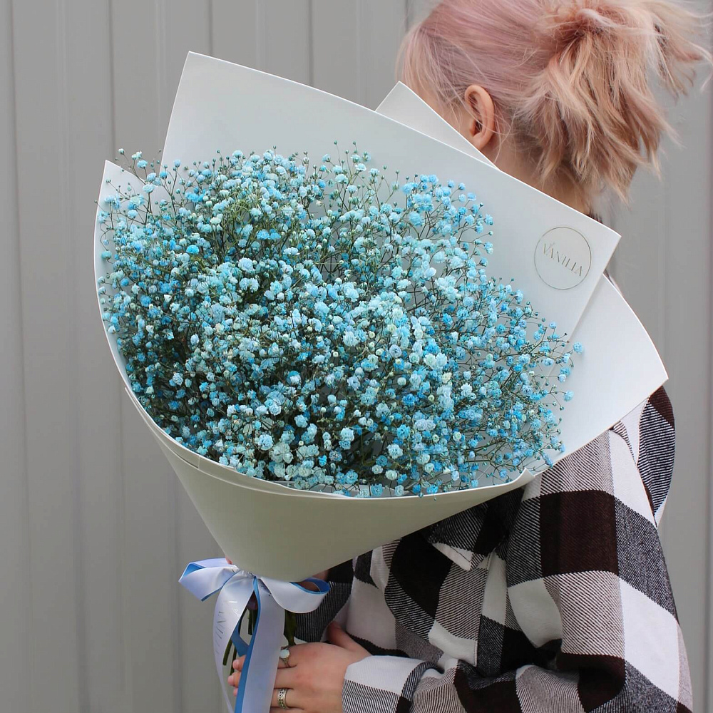 Букет из 7 веток голубой гипсофилы
