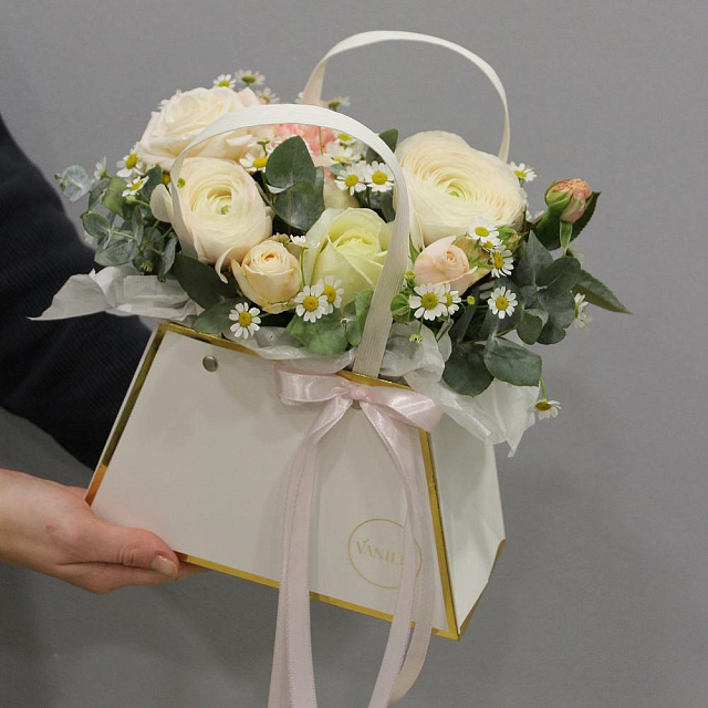 Сумочка с сезонными цветами - изображение 2