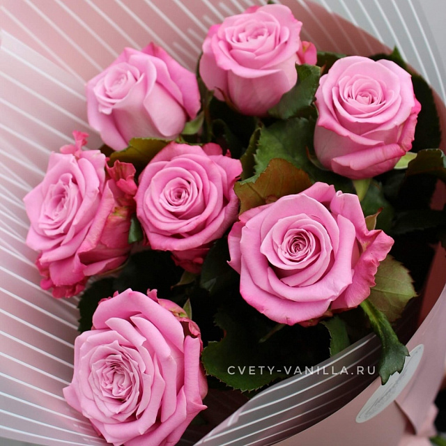 Цветы на праздник: Букет из 7 сиреневых роз