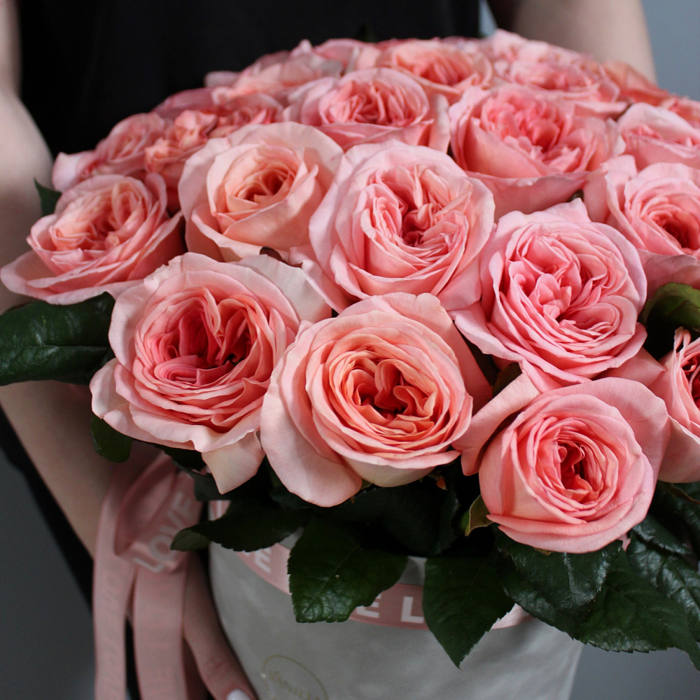 розы Пионовидные розы Лондон Ай в коробке