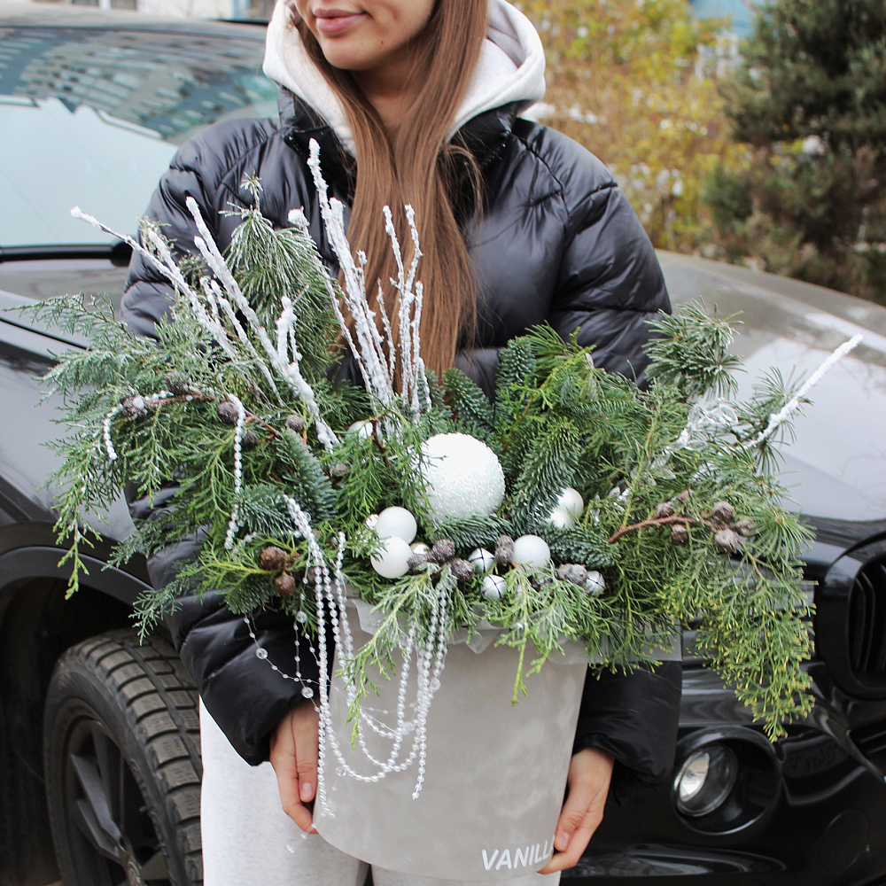 шляпная коробка New Year holidays