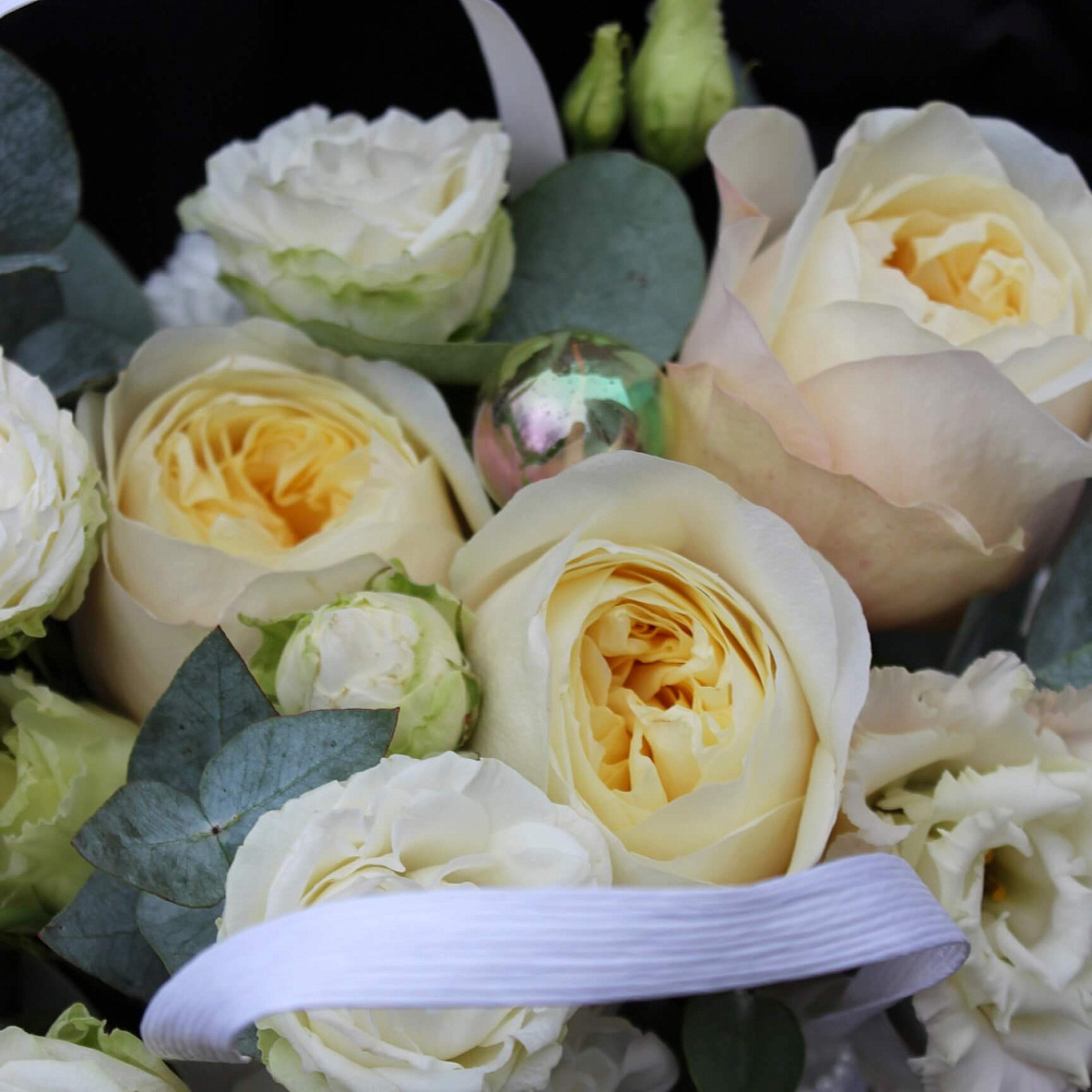 Сумочка с сезонными цветами