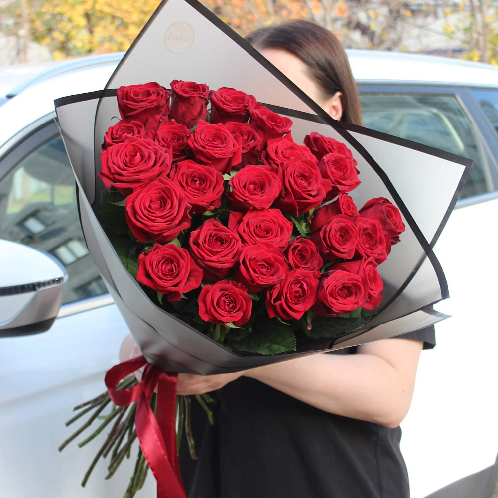 29 роз Red Naomi