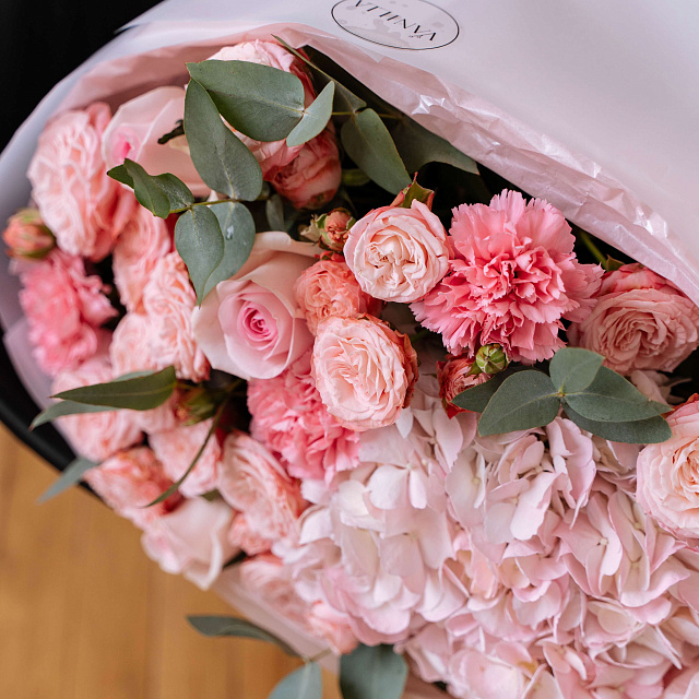 Сборные букеты  : Букет от флориста "Ванилла"