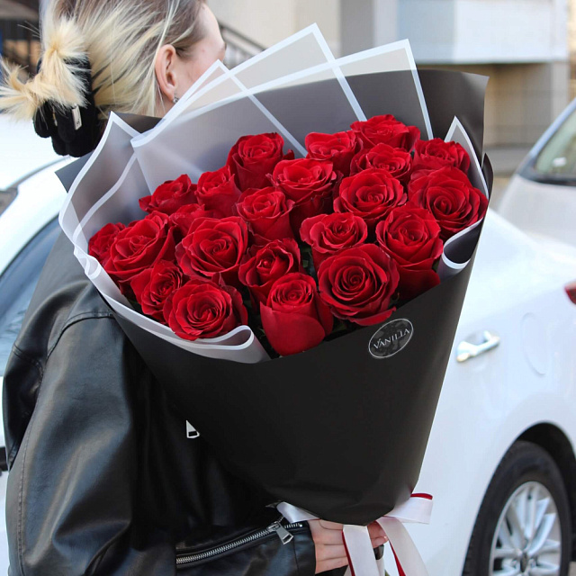 Букет из 23 роз Эксплорер 80 см - изображение 2