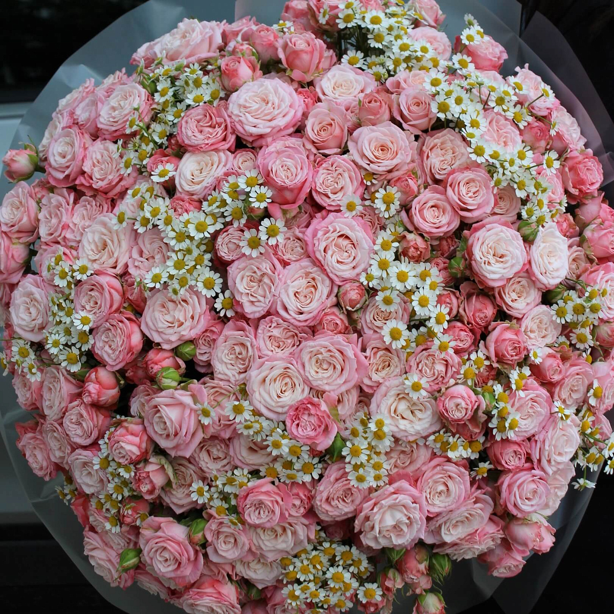 Сборный микс с ромашками