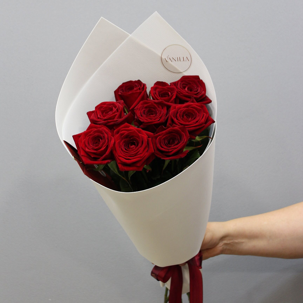 Букет из 9 роз Ред Наоми 60 см