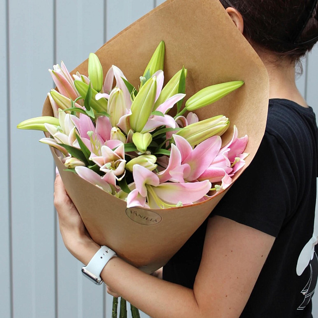 Букет из 5 веток лилии - изображение 2