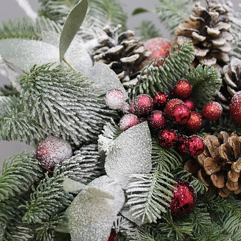 Настольные композиции из цветов: Кашпо новогоднее "Нобилис"