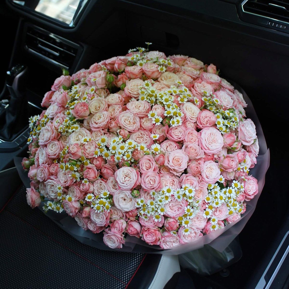 Сборный микс с ромашками