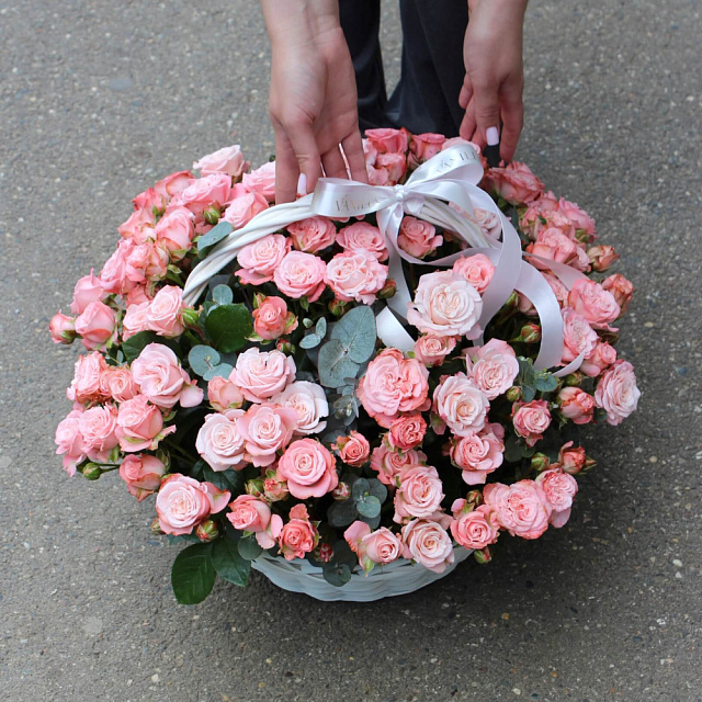 Корзинка с сезонными цветами - изображение 2